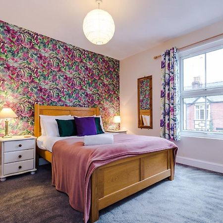 Cosy House With Garden & Parking, Sheffield Villa Exterior foto