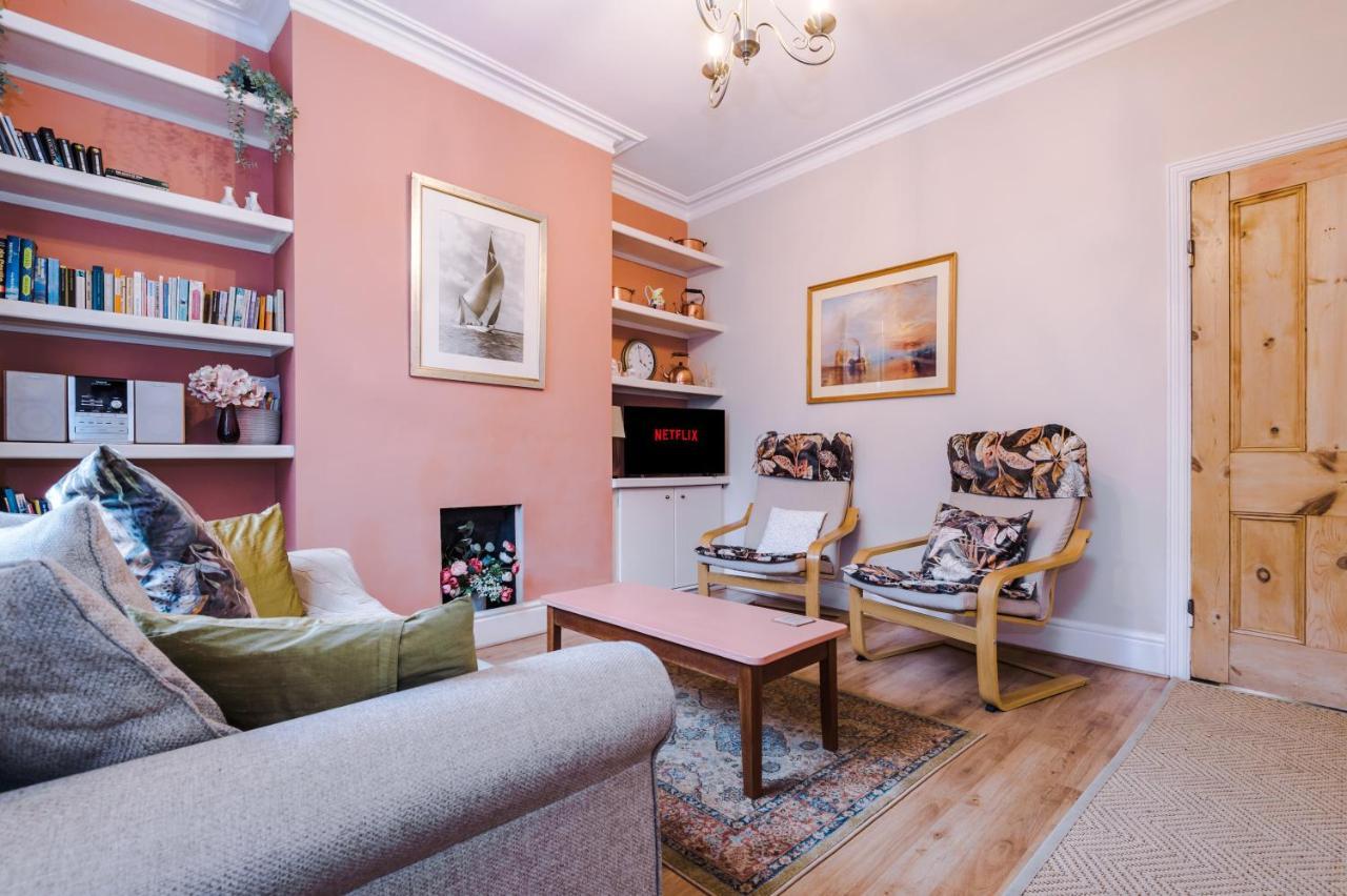 Cosy House With Garden & Parking, Sheffield Villa Exterior foto