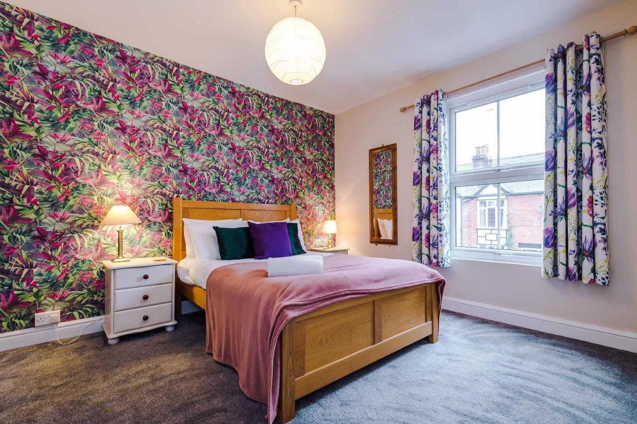 Cosy House With Garden & Parking, Sheffield Villa Exterior foto